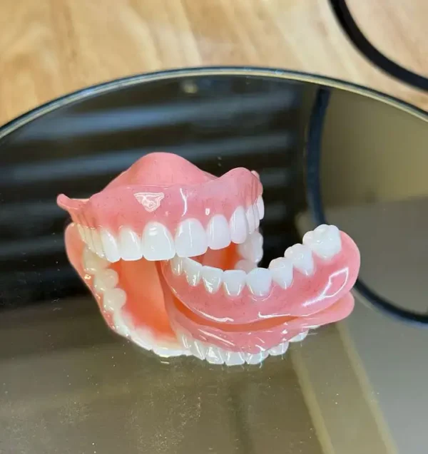 【OFFICIAL STORE】Medazy™ Custom-Fit Full Functional Dentures